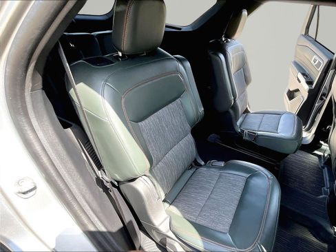 Used 2023 Ford Explorer Timberline AWD/4WD image 25