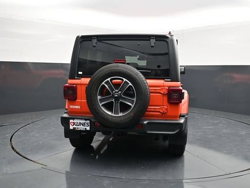 Used 2023 Jeep Wrangler Unlimited Sahara w/ LED Lighting Group AWD/4WD image 8