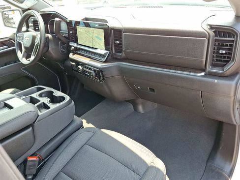 Used 2025 Chevrolet Silverado 1500 LT AWD/4WD image 34