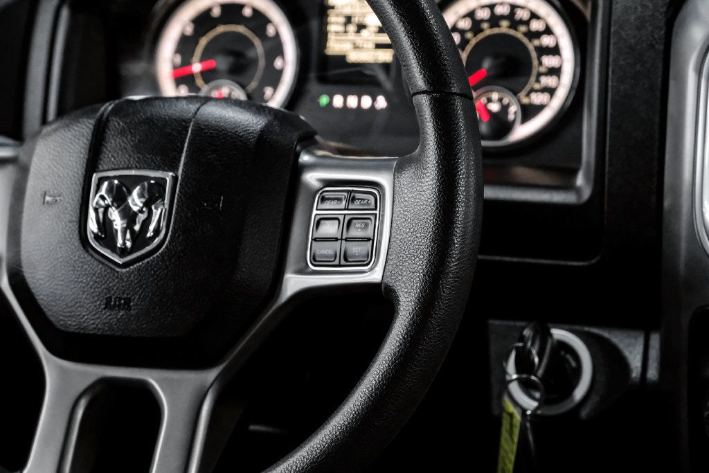 Used 2021 RAM 1500 Classic SLT AWD/4WD image 19
