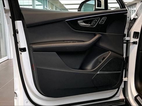 Used 2023 Audi Q7 Premium Plus w/ Premium Plus Package image 22