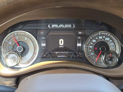 Used 2022 RAM 3500 Limited AWD/4WD image 17