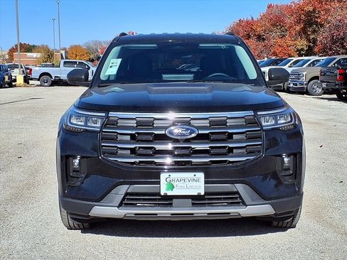 New 2026 Ford Explorer Active w/ Active Comfort Package image 9