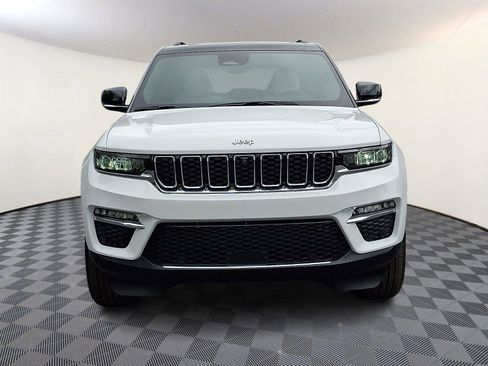 Used 2025 Jeep Grand Cherokee Limited w/ Luxury Tech Group II AWD/4WD image 2