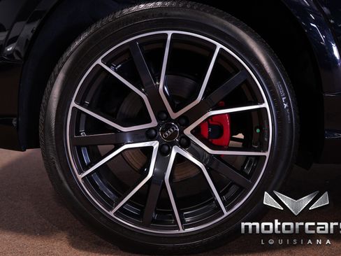 Used 2020 Audi Q8 Prestige image 23