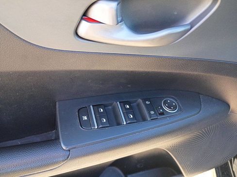 Used 2021 Kia Forte LXS image 22