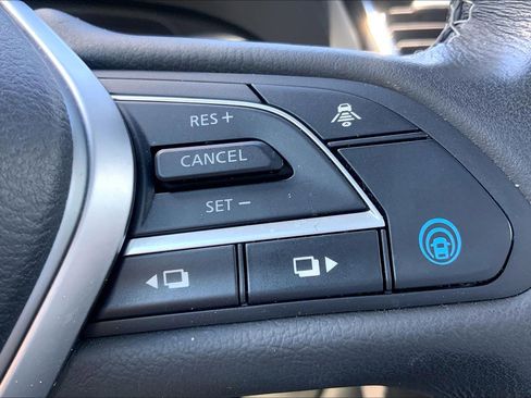 Used 2023 INFINITI QX50 Luxe AWD/4WD image 22