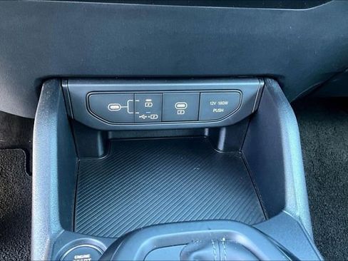 Used 2025 Kia K4 LXS image 15