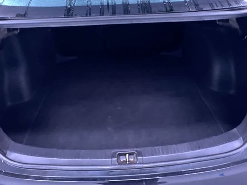 Used 2023 Toyota Corolla LE image 38