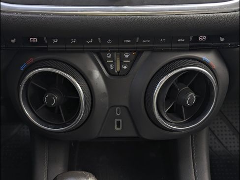 Used 2021 Chevrolet Blazer LT w/ Sound & Technology Package image 39