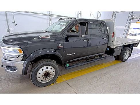 Used 2019 RAM 5500 SLT w/ Quick Order Package 2YG SLT AWD/4WD image 1