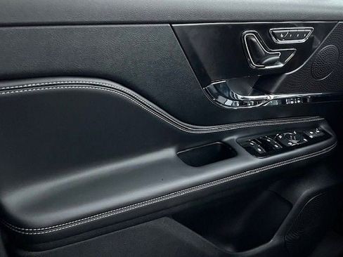 New 2026 Lincoln Corsair Grand Touring w/ Jet Appearance Package AWD/4WD image 35