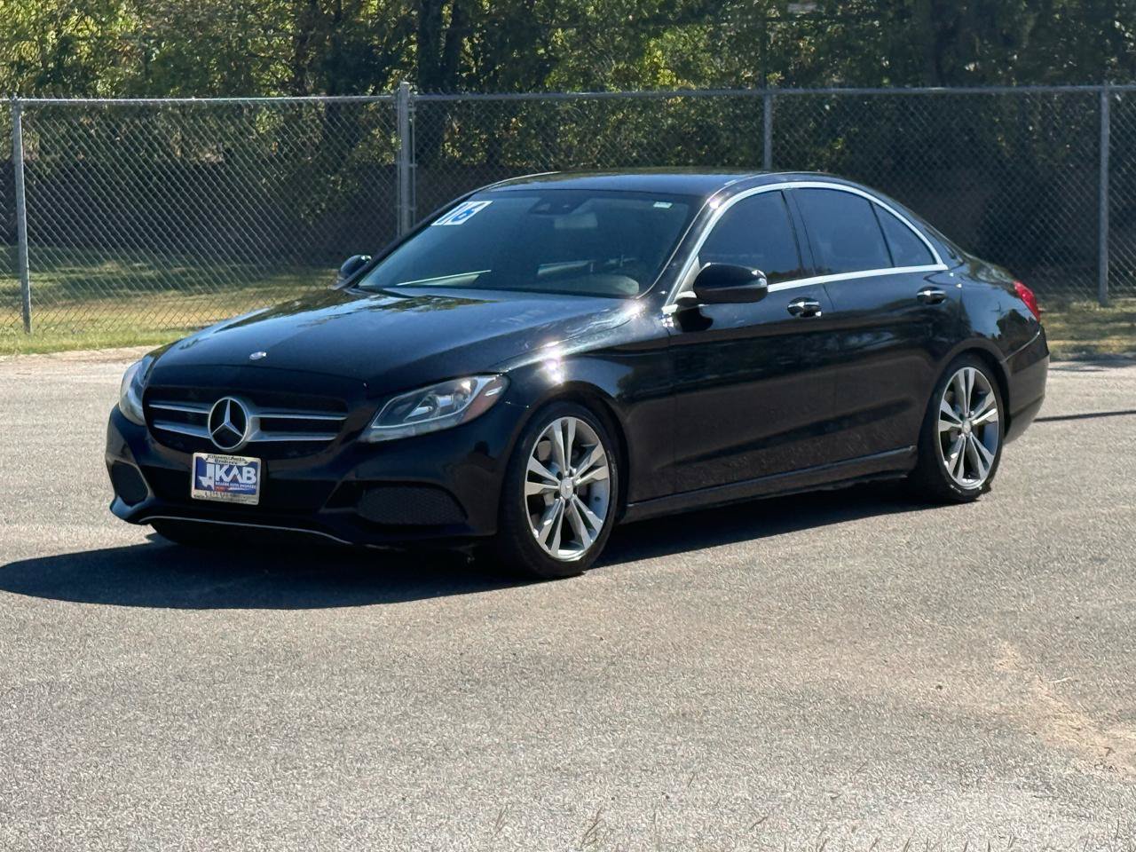 Used 2016 Mercedes-Benz C 300 4MATIC Sedan image 4
