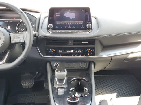 Certified 2023 Nissan Rogue SV w/ SV Premium B Package AWD/4WD image 25