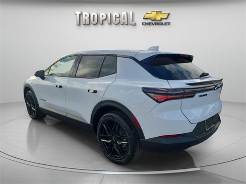 New 2026 Chevrolet Equinox EV LT image 3