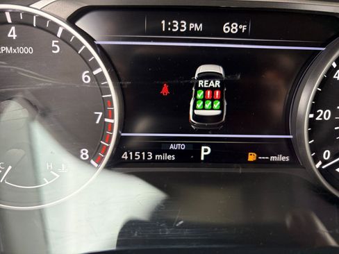 Used 2025 Nissan Pathfinder SV AWD/4WD image 43