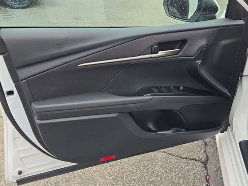 Used 2025 Toyota Camry LE image 12