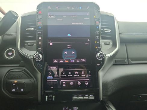 New 2026 RAM 2500 Laramie AWD/4WD image 15