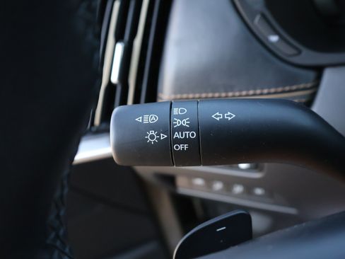 Used 2025 MAZDA CX-70 Plug-In Hybrid w/ Premium Plus AWD/4WD image 46