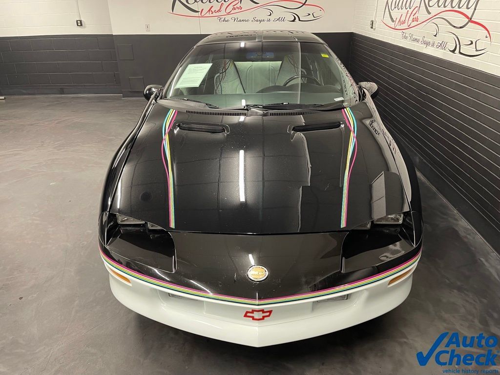 Used 1993 Chevrolet Camaro Z28 RWD image 4