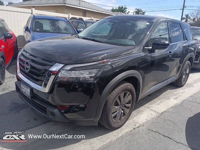 Used 2022 Nissan Pathfinder S w/ Cargo Package FWD image 1
