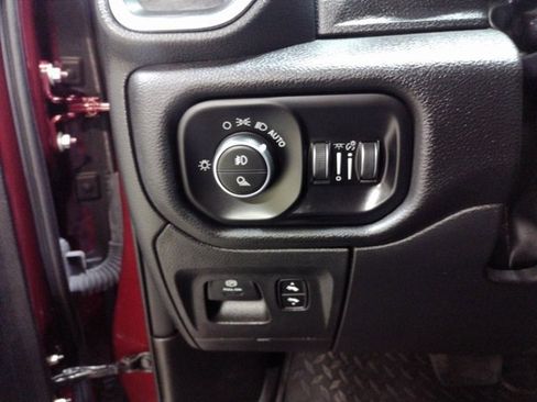 Used 2025 RAM 1500 Laramie w/ Sport Appearance Package image 39