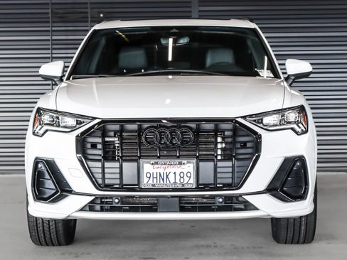 Used 2023 Audi Q3 2.0T Premium w/ Black Optic Sport Package image 10