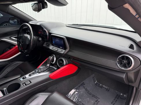 Used 2022 Chevrolet Camaro SS RWD image 19