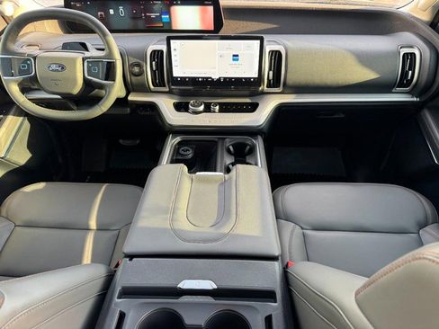 Used 2025 Ford Expedition Max Active image 13