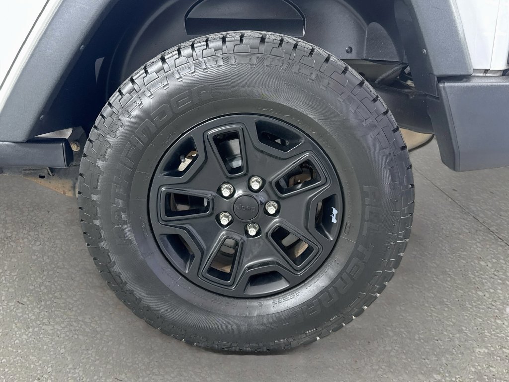 Used 2014 Jeep Wrangler Unlimited Sport AWD/4WD image 28