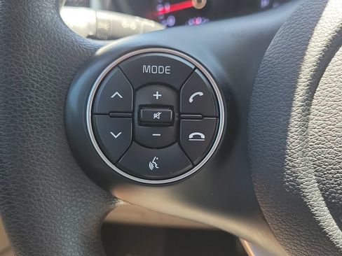 Used 2022 Kia Soul LX w/ Technology Package FWD image 19