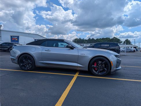 Used 2023 Chevrolet Camaro LT w/ RS Package RWD image 8