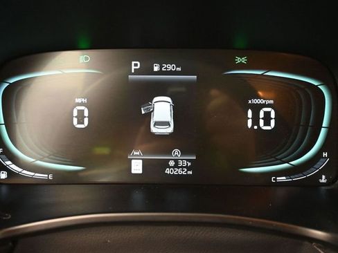 Used 2024 Kia Soul LX w/ LX Technology Package image 25