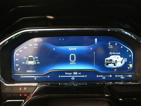 Used 2025 Chevrolet Silverado 1500 LT Trail Boss w/ Convenience Package II image 11