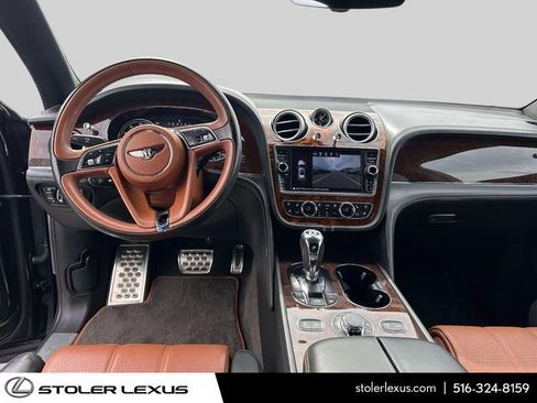 Used 2018 Bentley Bentayga AWD/4WD image 23