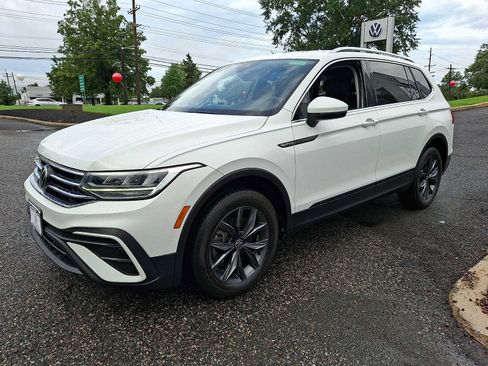 Certified 2022 Volkswagen Tiguan SE AWD/4WD image 3