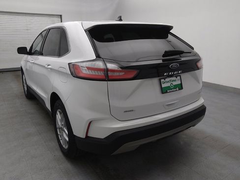 Used 2024 Ford Edge SEL image 5