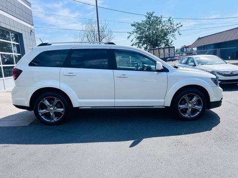 Used 2017 Dodge Journey Crossroad AWD/4WD image 8
