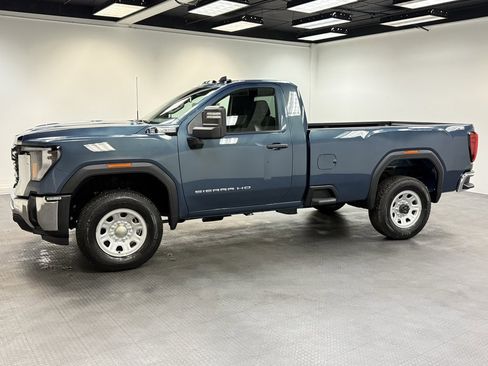 New 2026 GMC Sierra 2500 Pro image 2
