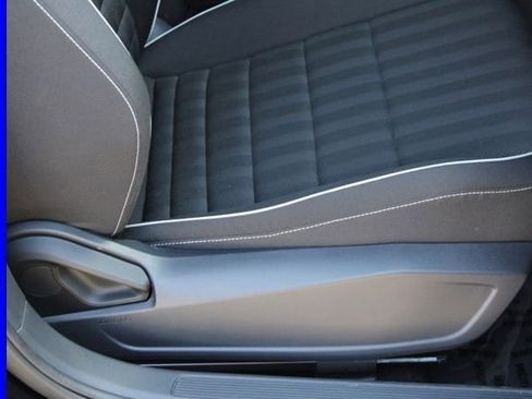 Used 2024 Volkswagen Jetta Sport FWD image 18