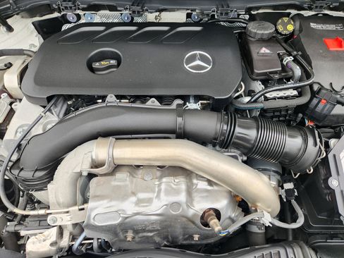 Used 2025 Mercedes-Benz GLA 250 image 22