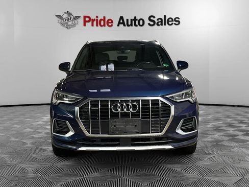 Used 2019 Audi Q3 2.0T Premium Plus w/ Premium Plus Package AWD/4WD image 2