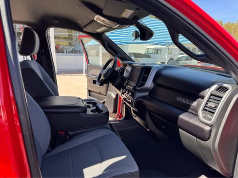 Used 2024 RAM 2500 Big Horn w/ Bed Utility Group image 13