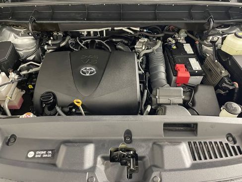 Used 2021 Toyota Highlander Platinum AWD/4WD image 20