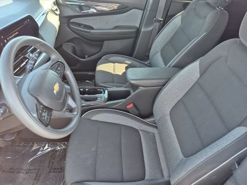 Used 2025 Chevrolet TrailBlazer LT AWD/4WD image 19