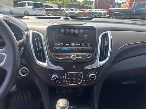 Used 2018 Chevrolet Equinox Premier AWD/4WD image 15