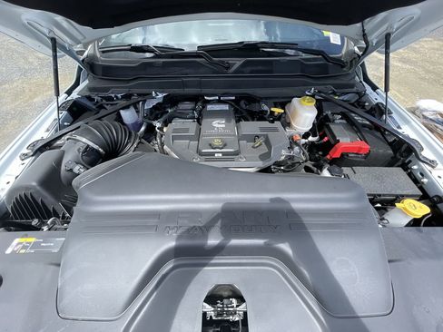 Used 2024 RAM 4500 SLT w/ Quick Order Package 2YG SLT image 23