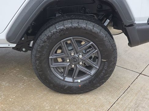 New 2026 Jeep Wrangler Sport S image 32