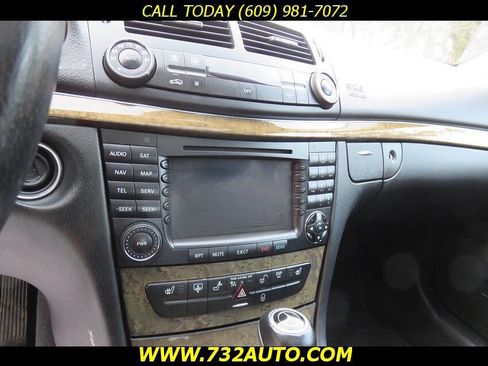 Used 2007 Mercedes-Benz E 350 4MATIC Sedan image 11