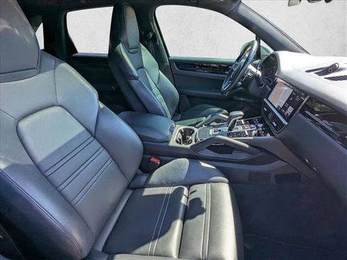 Used 2019 Porsche Cayenne E-Hybrid image 21